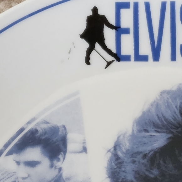 Elvis Presley Signature Product Collectable Plate - Picture 4 of 5